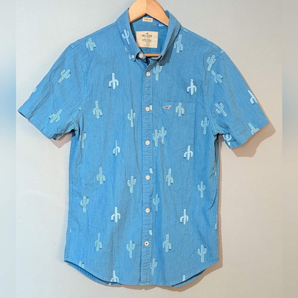 Hollister Light Blue Cactus Pattern Button Down Casual Shirt Men's Medium